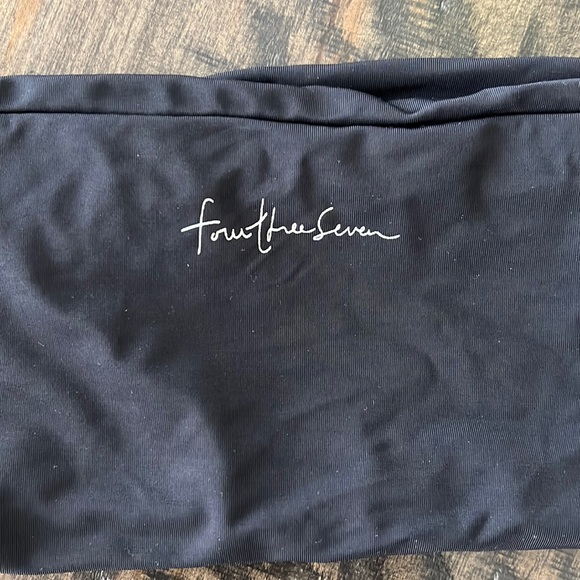 437 swimsuit - Picture 6 of 8